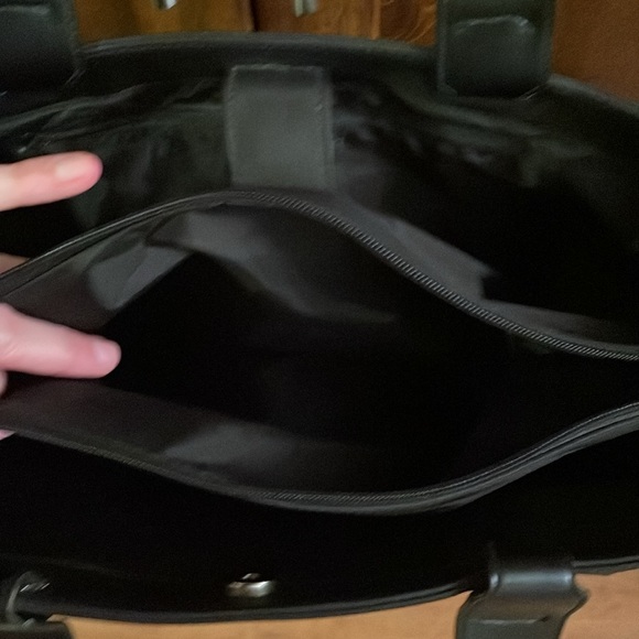 DKNY black tote. - Picture 9 of 10